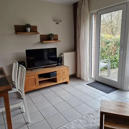 Nordseele- Helle Doppelhaushaelfte Mit Terrasse Im Center Parks Park